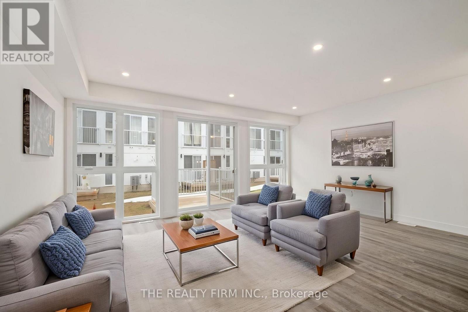 25 - 234 Edgevalley Road, London East (East D), Ontario  N5V 0E4 - Photo 6 - X12874334