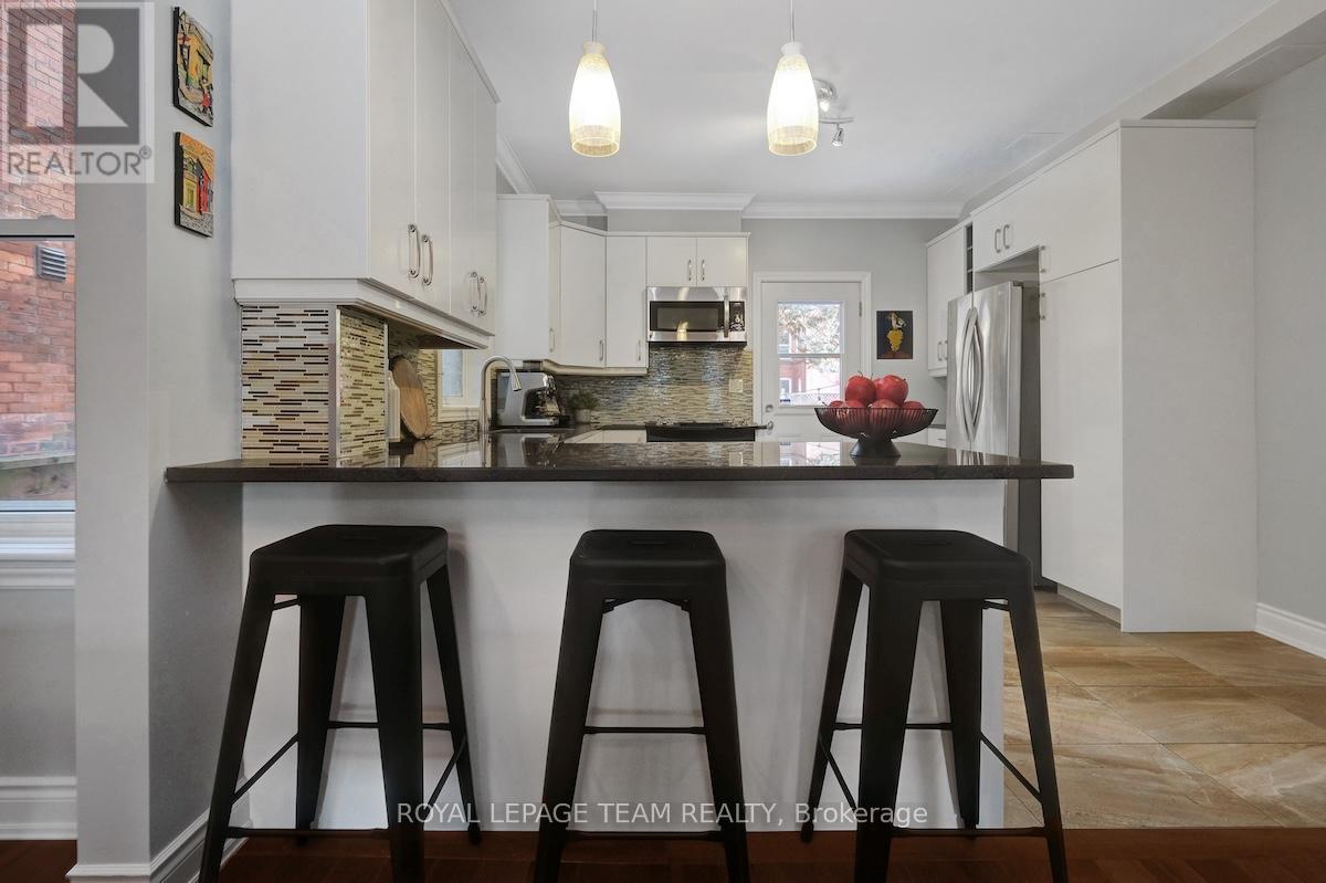 281 Flora Street, Ottawa, Ontario  K1R 5S1 - Photo 15 - X12874280