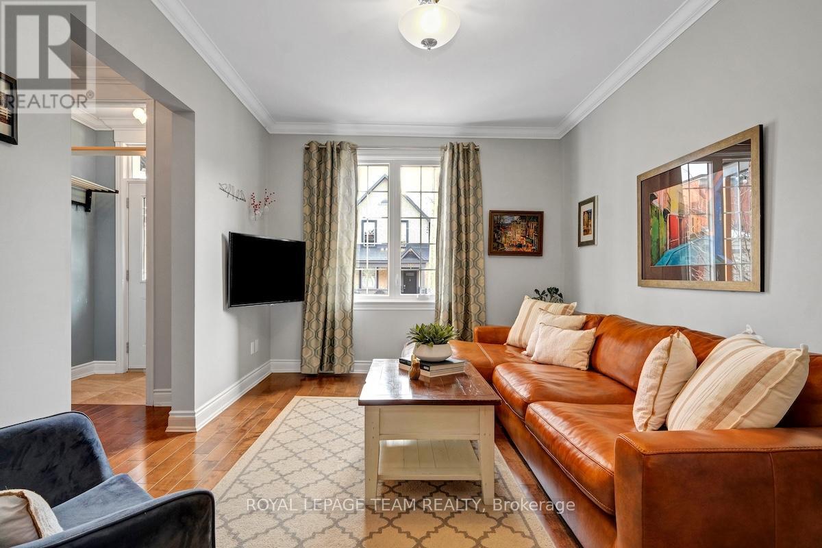 281 Flora Street, Ottawa, Ontario  K1R 5S1 - Photo 8 - X12874280