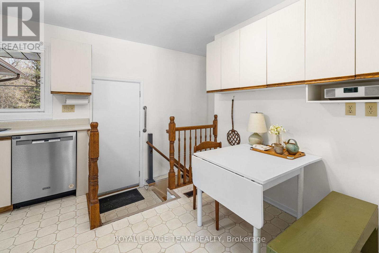 35 Cherrywood Drive, Ottawa, Ontario  K2H 6H1 - Photo 20 - X12874290