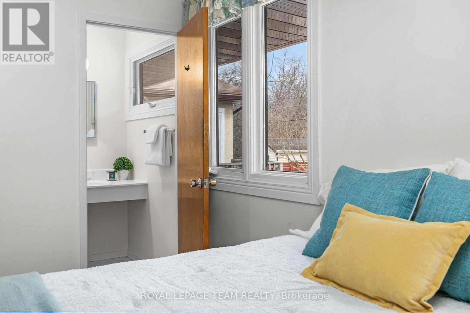 35 Cherrywood Drive, Ottawa, Ontario  K2H 6H1 - Photo 25 - X12874290