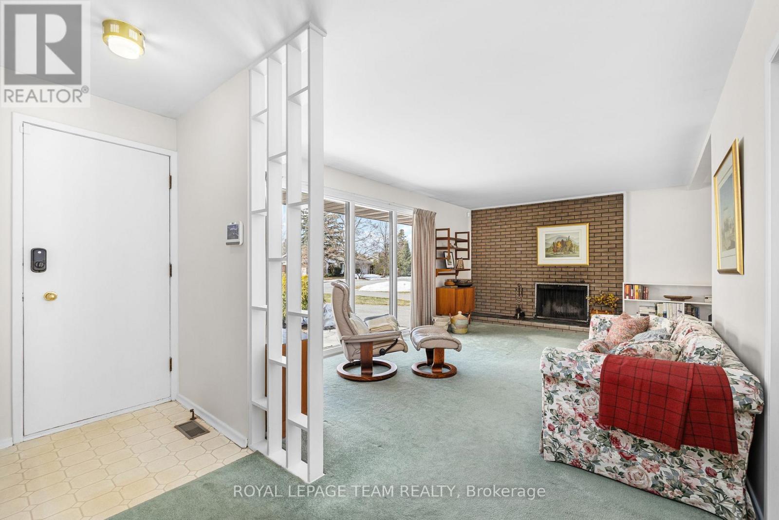 35 Cherrywood Drive, Ottawa, Ontario  K2H 6H1 - Photo 5 - X12874290