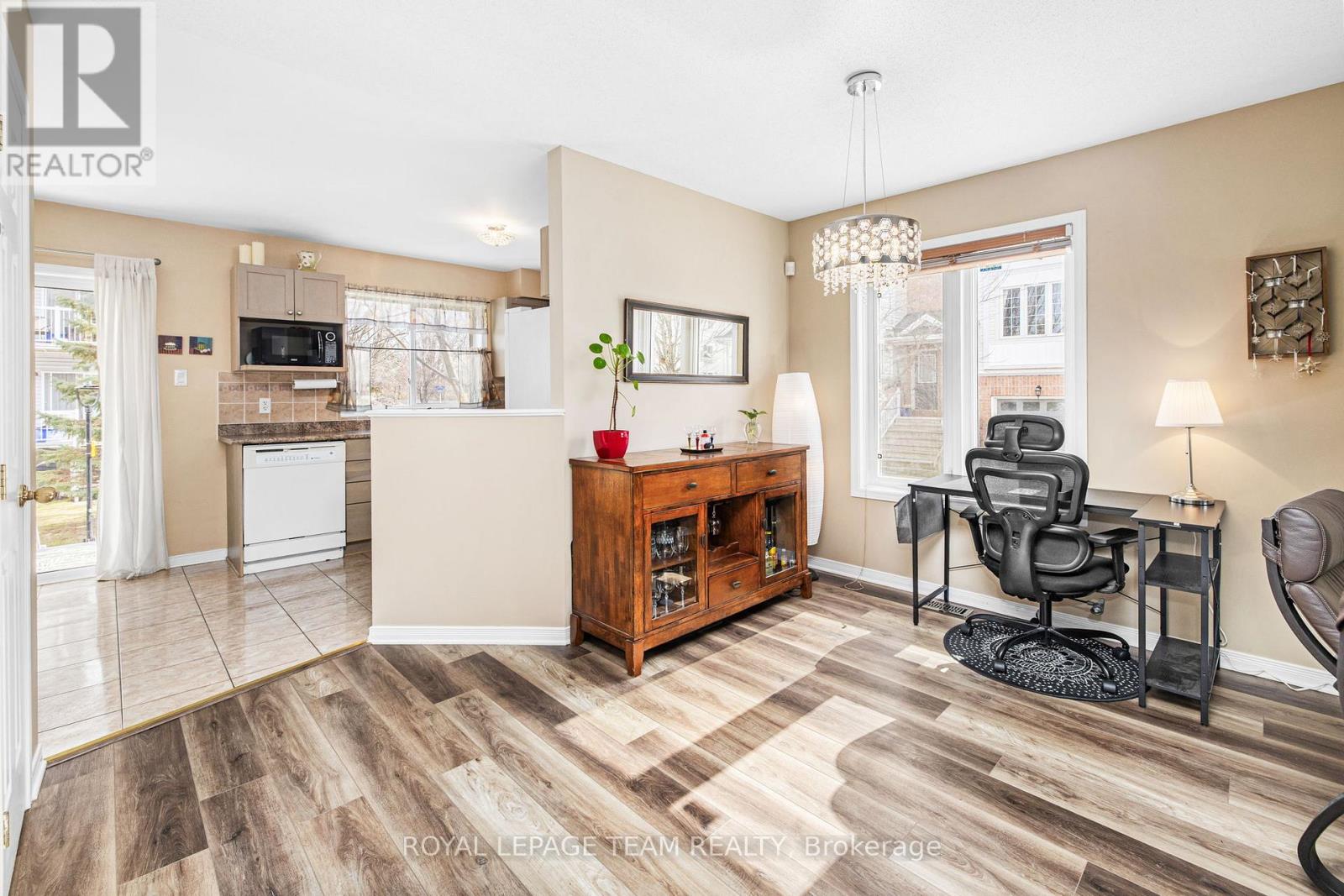 147 Wharhol Private, Ottawa, Ontario  K2H 1G5 - Photo 13 - X12874300