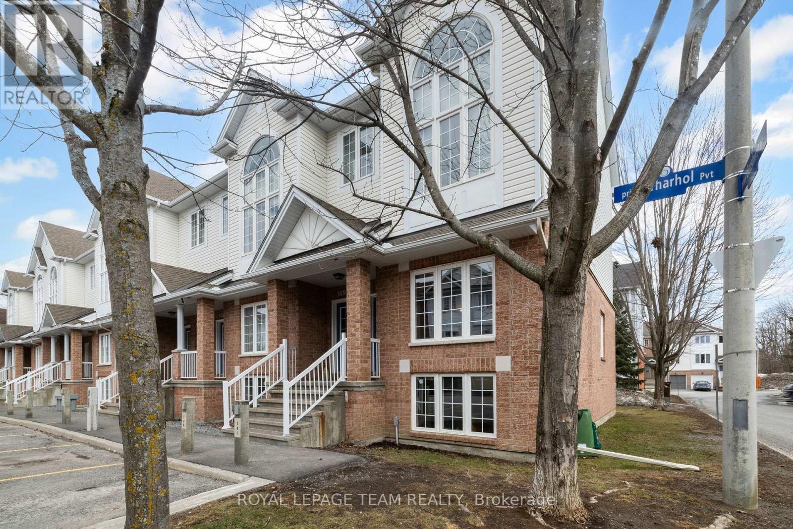 147 Wharhol Private, Ottawa, Ontario  K2H 1G5 - Photo 3 - X12874300