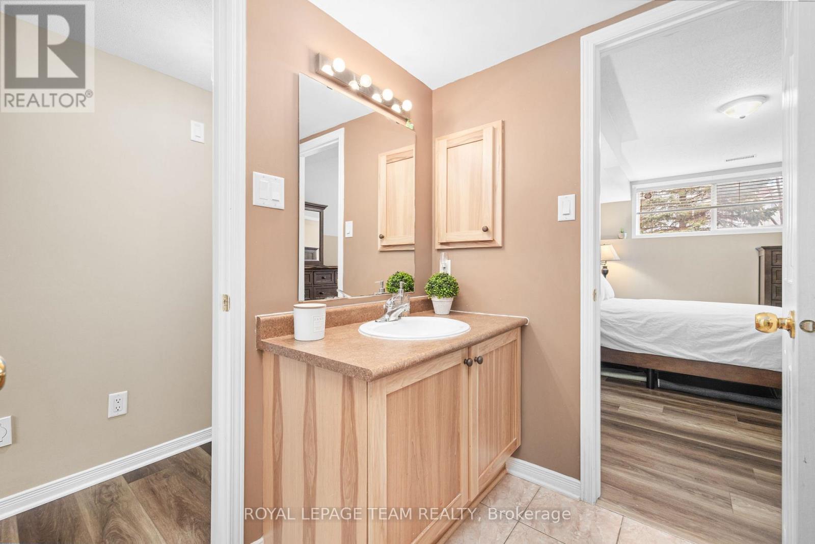 147 Wharhol Private, Ottawa, Ontario  K2H 1G5 - Photo 40 - X12874300