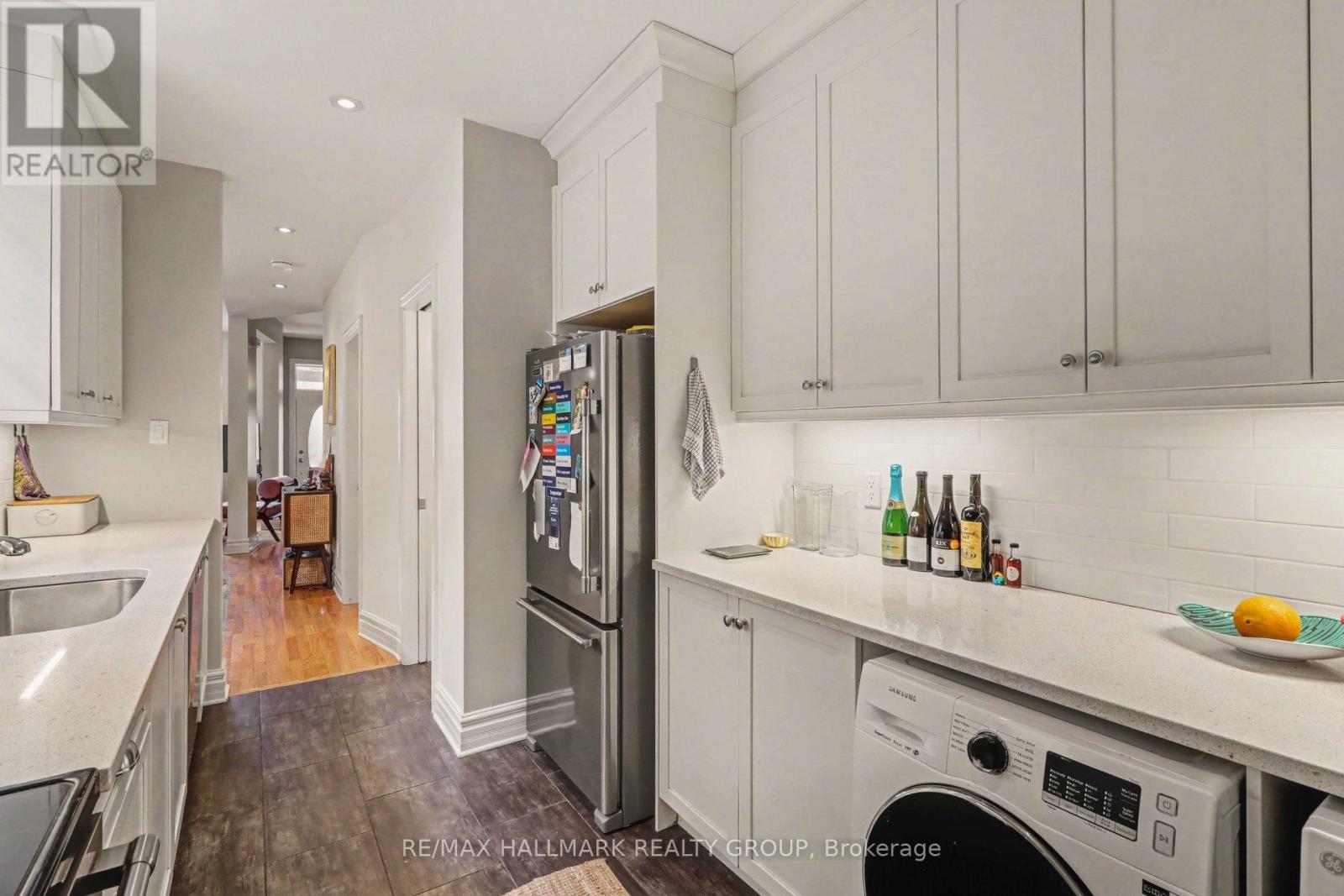 34 Lewis Street, Ottawa, Ontario  K2P 0S3 - Photo 10 - X12874324