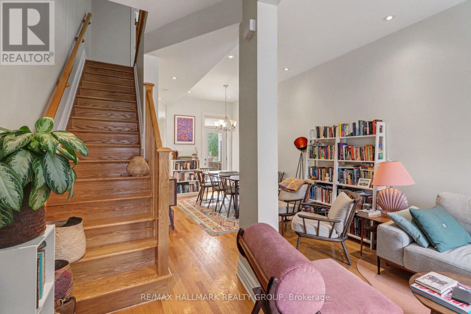 34 Lewis Street, Ottawa, Ontario  K2P 0S3 - Photo 4 - X12874324