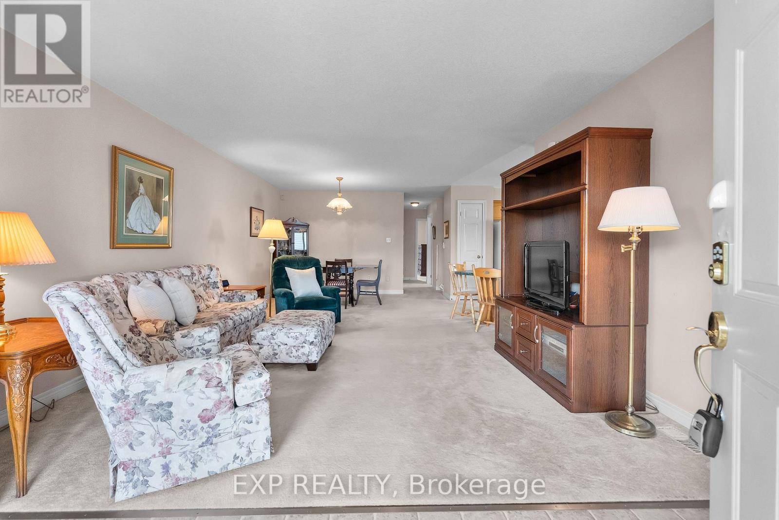 7789 Yvette Crescent, Niagara Falls, Ontario  L2H 3B6 - Photo 4 - X12874192