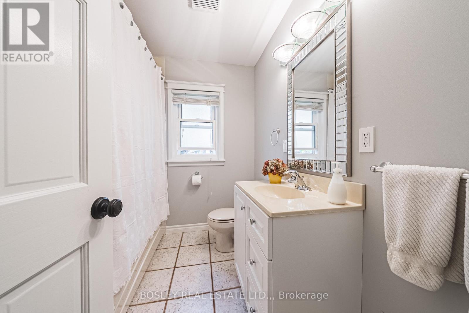 14 Rosemount Drive, Welland, Ontario  L3C 2H3 - Photo 16 - X12874278