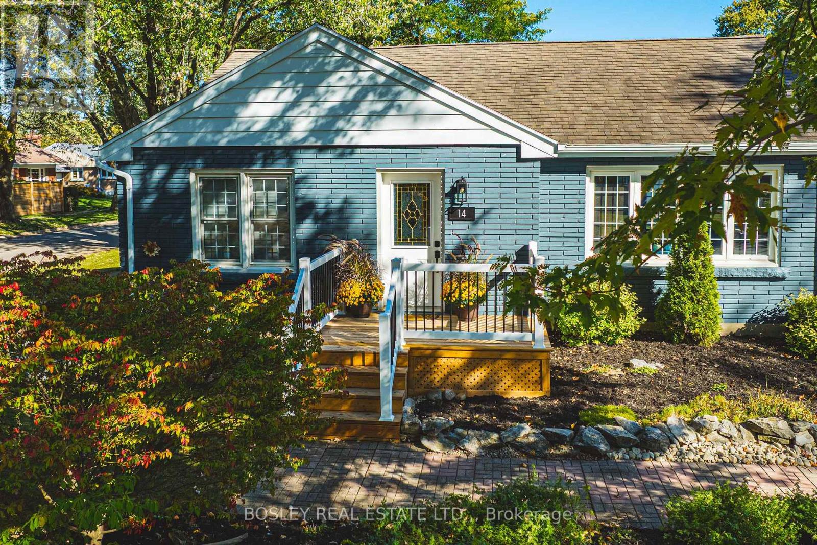 14 Rosemount Drive, Welland, Ontario  L3C 2H3 - Photo 3 - X12874278