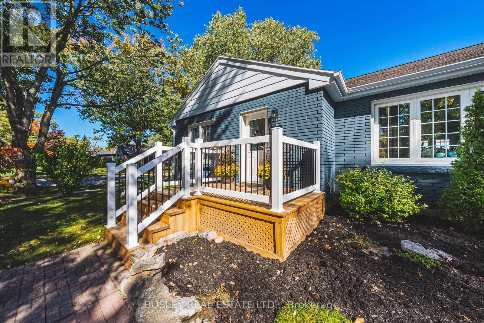 14 Rosemount Drive, Welland, Ontario  L3C 2H3 - Photo 4 - X12874278