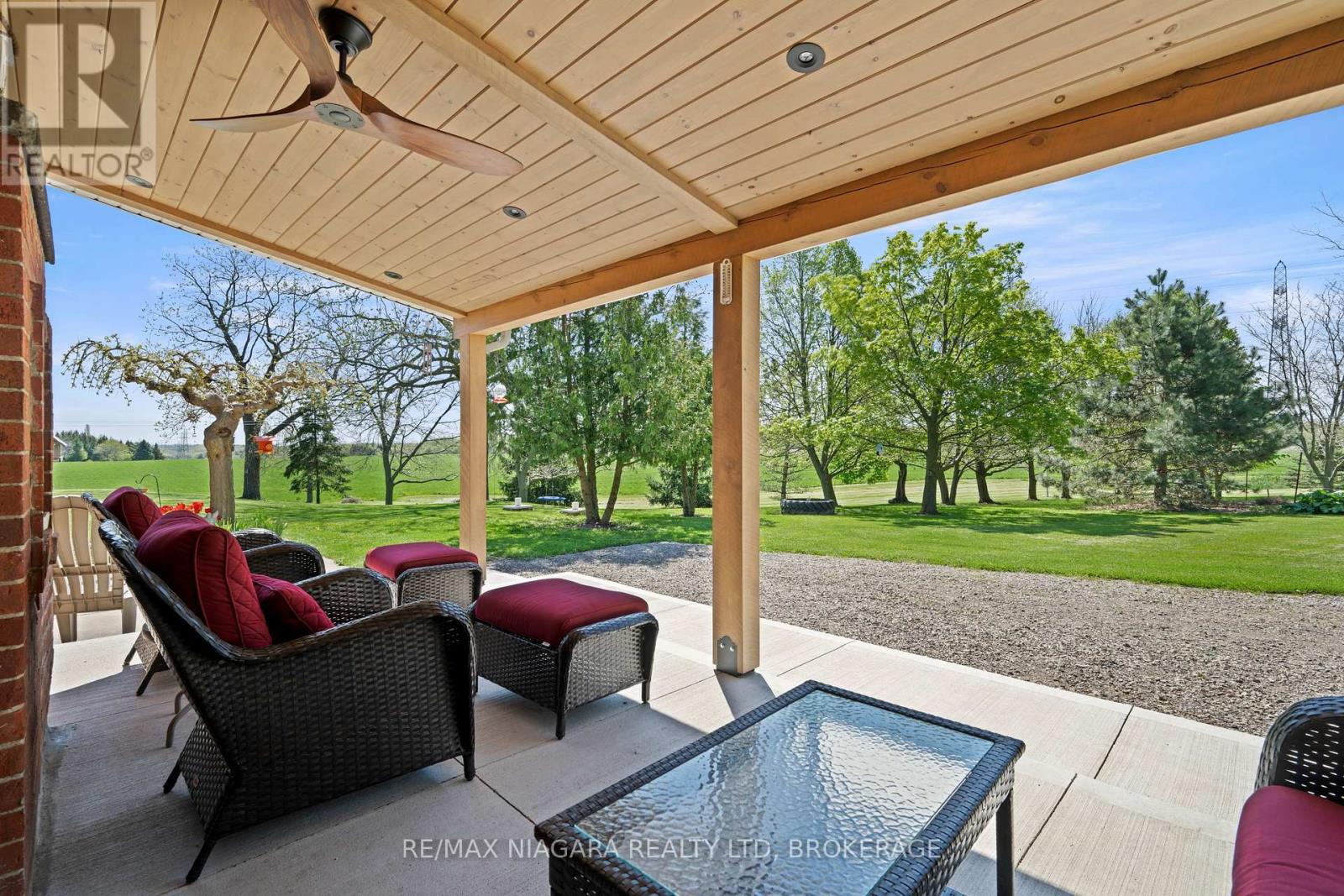 2461 Effingham Street, Pelham, Ontario  L0S 1M0 - Photo 13 - X12874312