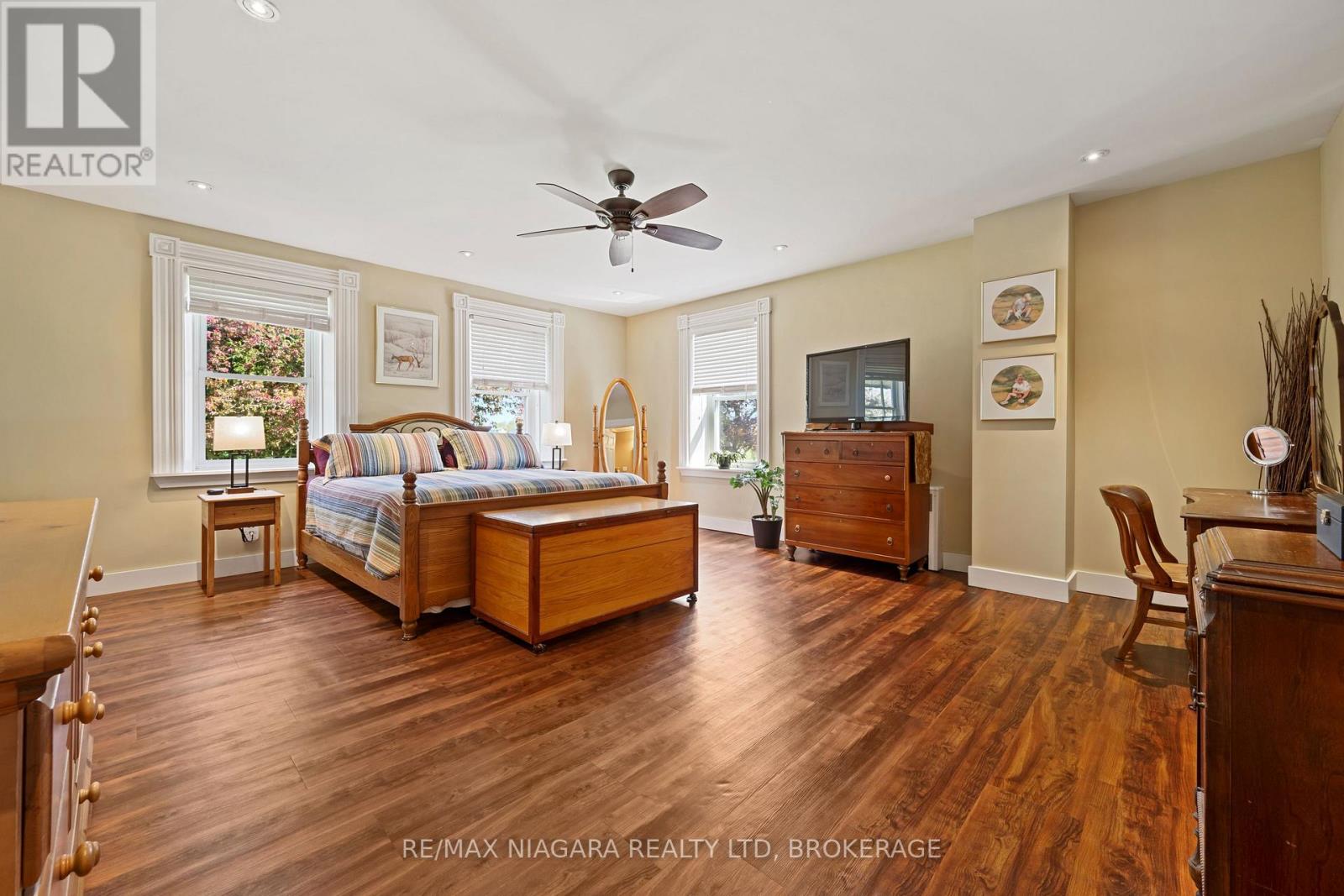 2461 Effingham Street, Pelham, Ontario  L0S 1M0 - Photo 21 - X12874312