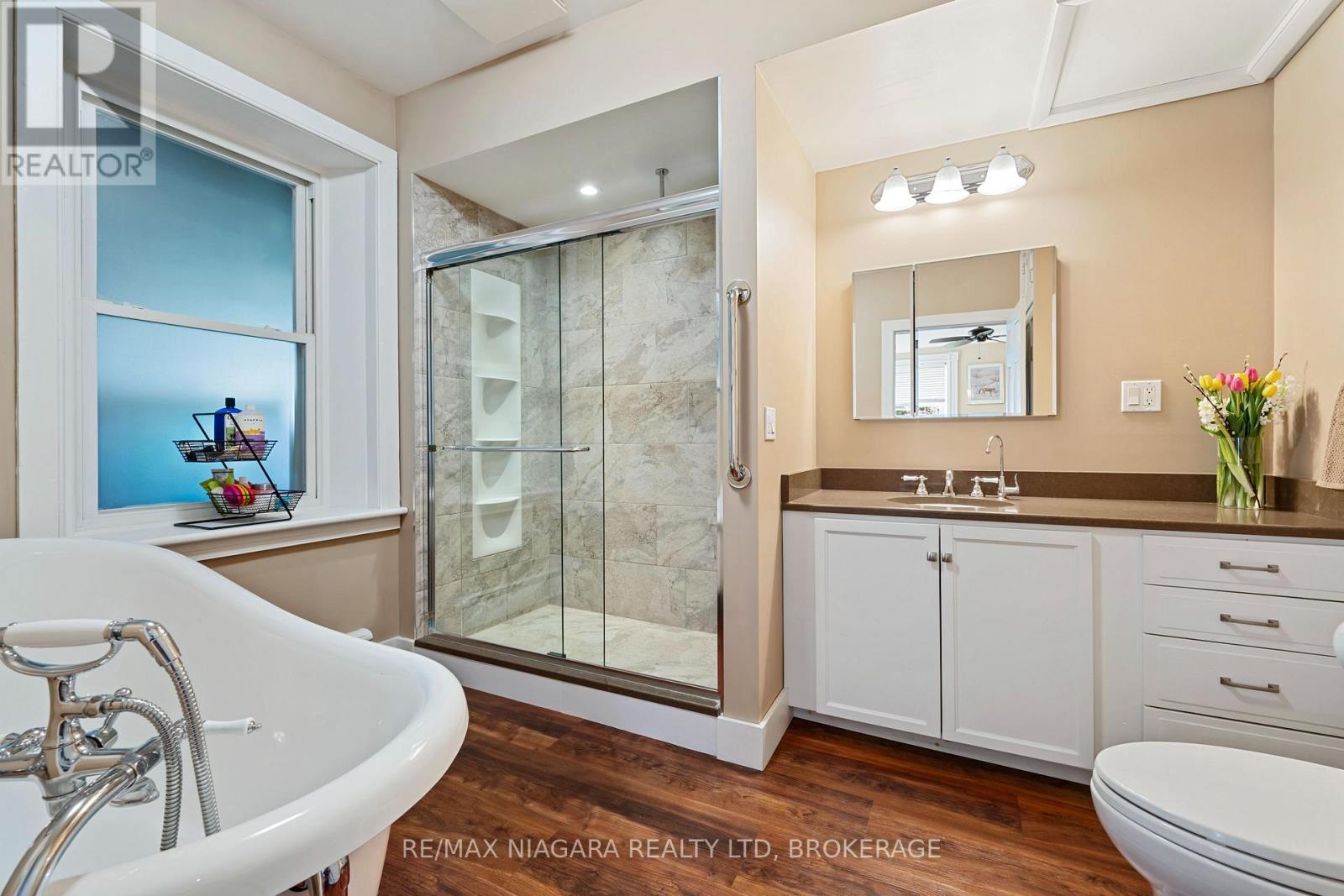 2461 Effingham Street, Pelham, Ontario  L0S 1M0 - Photo 24 - X12874312