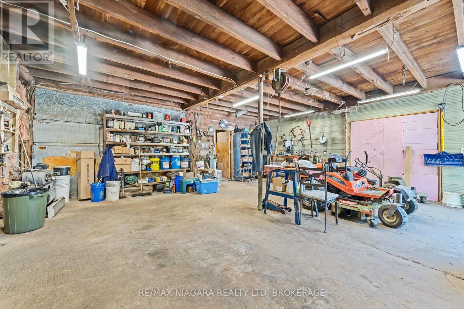 2461 Effingham Street, Pelham, Ontario  L0S 1M0 - Photo 37 - X12874312