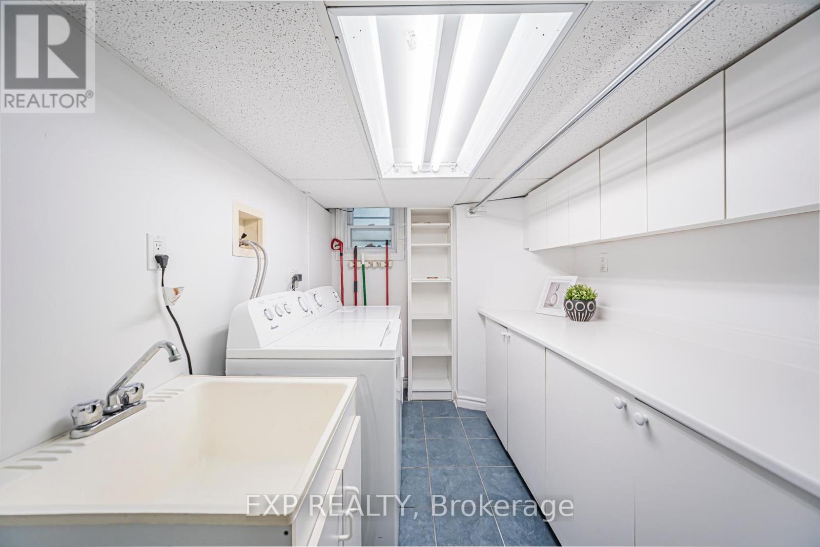 54 Latimer Avenue, Toronto, Ontario  M5N 2L8 - Photo 42 - C12874222