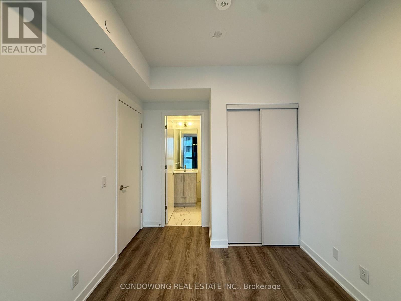 2607 - 180 Front Street E, Toronto, Ontario  M5A 0A9 - Photo 5 - C12874230