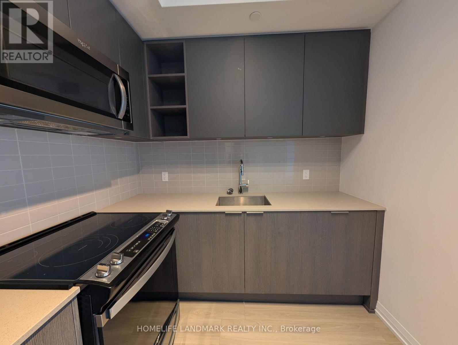 2211 - 50 Dunfield Avenue, Toronto, Ontario  M4S 0E4 - Photo 4 - C12874234