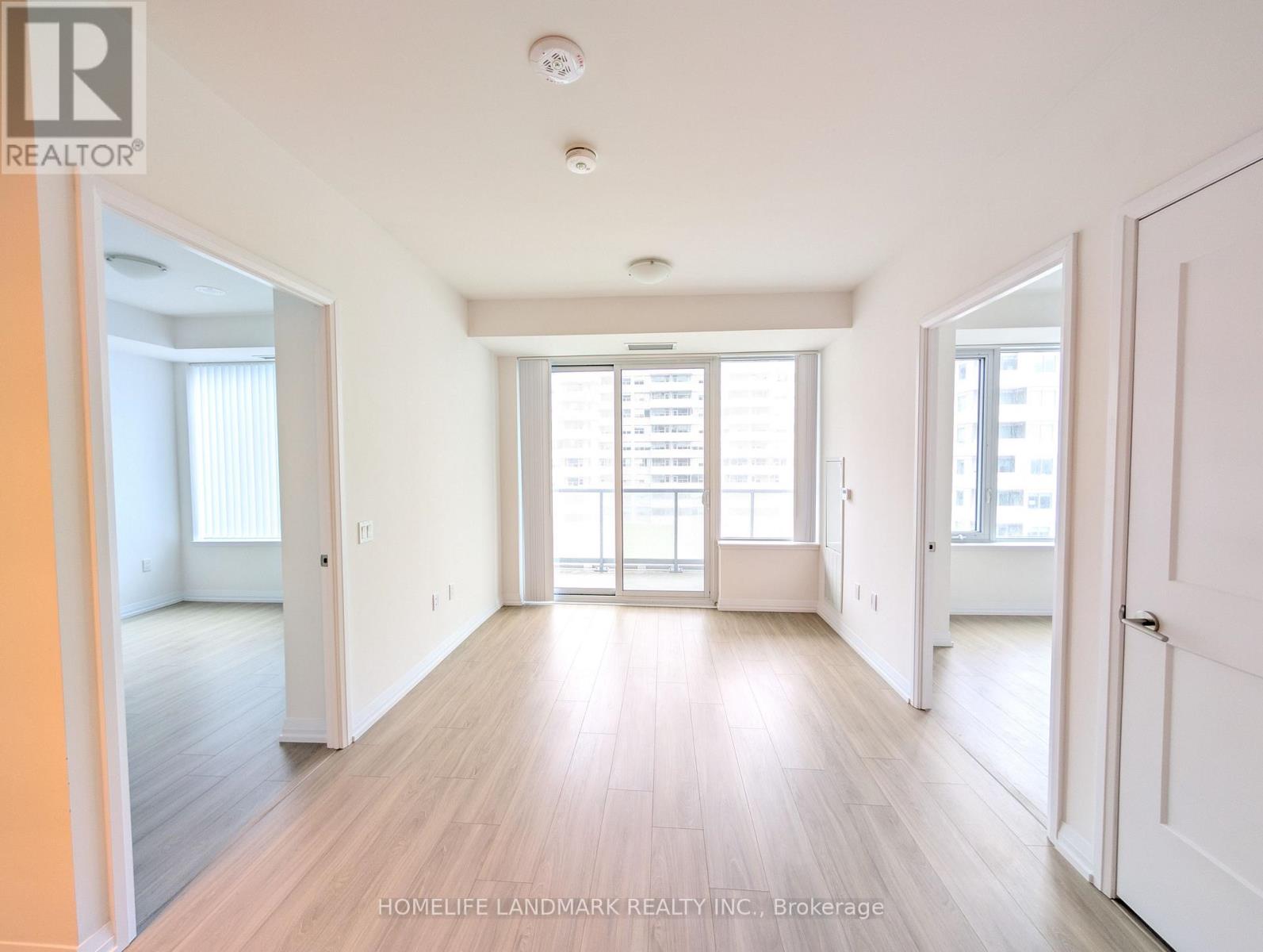 2211 - 50 Dunfield Avenue, Toronto, Ontario  M4S 0E4 - Photo 5 - C12874234