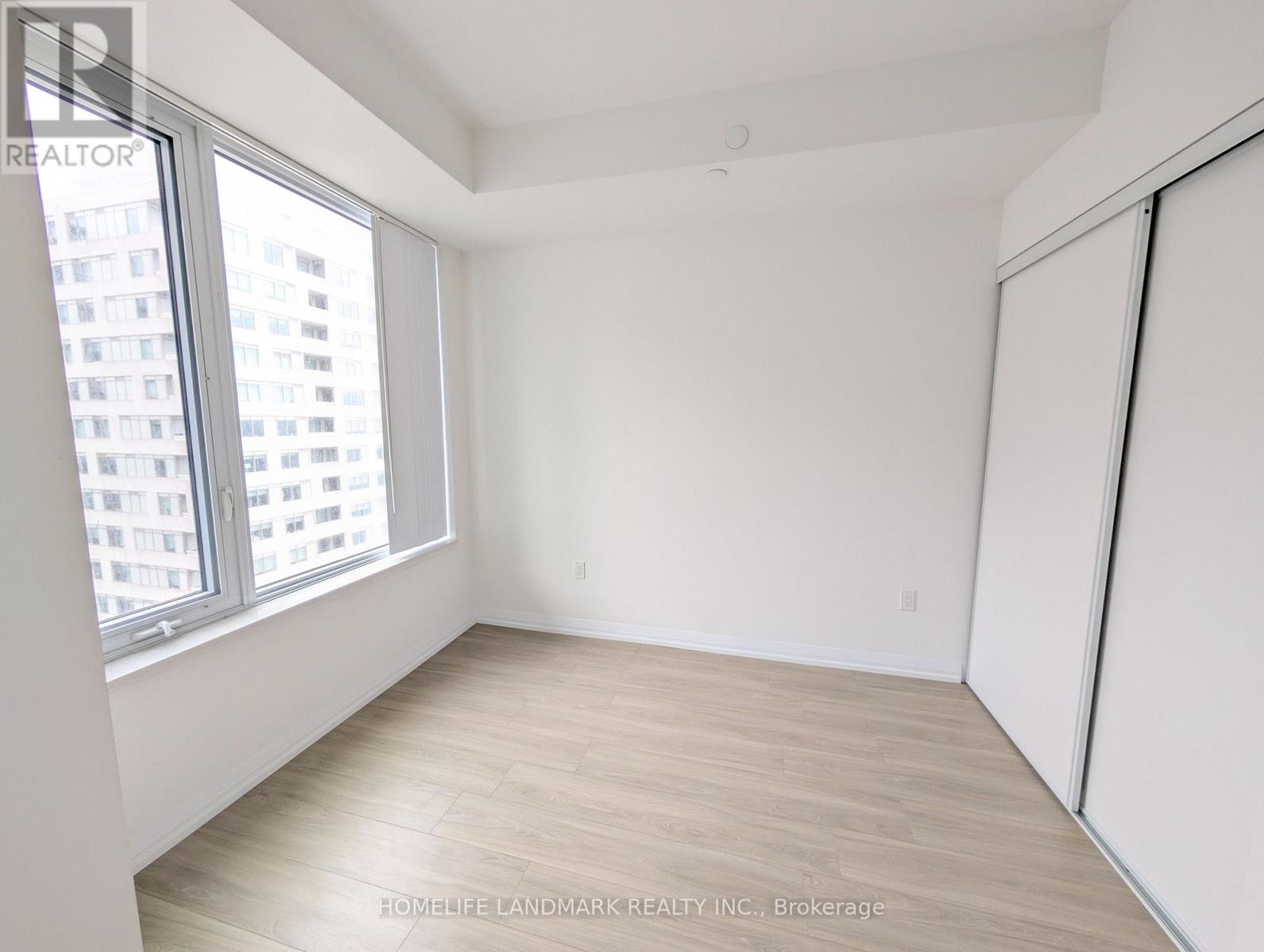 2211 - 50 Dunfield Avenue, Toronto, Ontario  M4S 0E4 - Photo 6 - C12874234