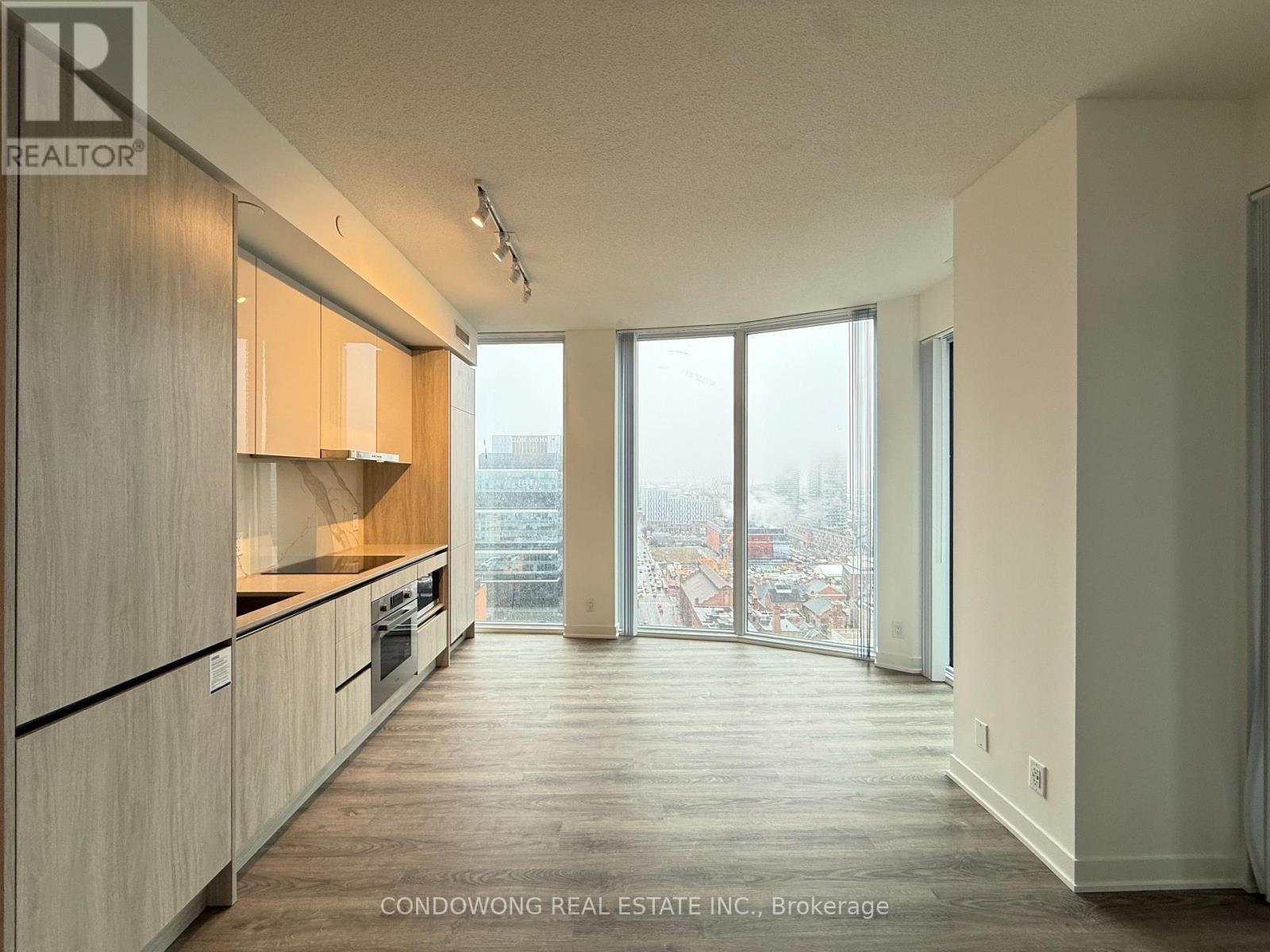 2606 - 180 Front Street E, Toronto, Ontario  M5A 0A9 - Photo 1 - C12874238