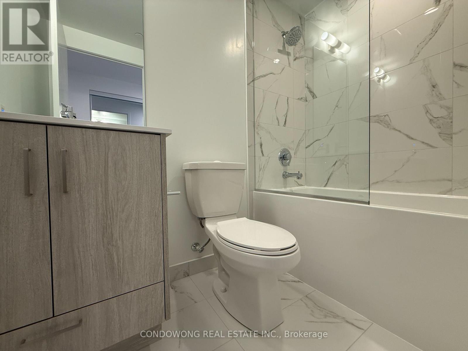 2606 - 180 Front Street E, Toronto, Ontario  M5A 0A9 - Photo 12 - C12874238