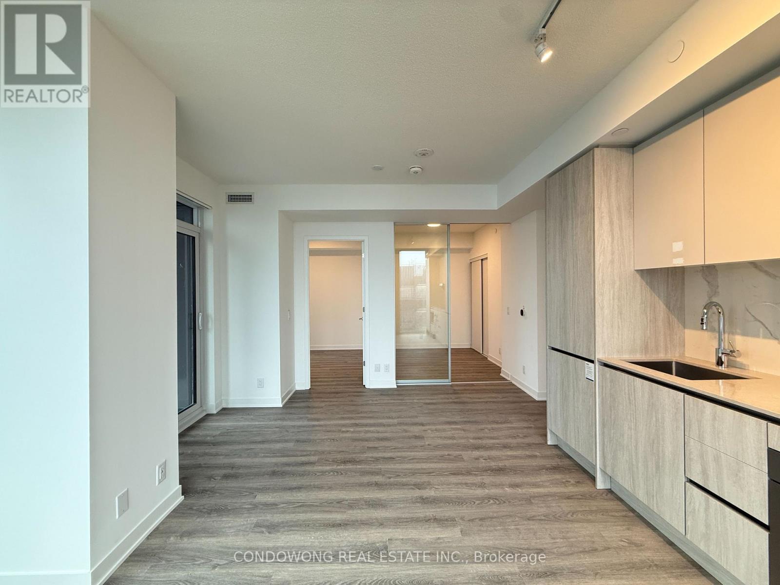 2606 - 180 Front Street E, Toronto, Ontario  M5A 0A9 - Photo 4 - C12874238