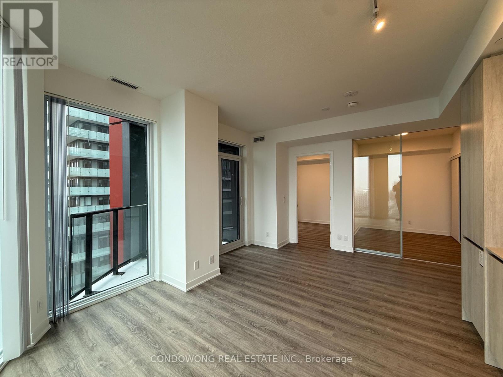 2606 - 180 Front Street E, Toronto, Ontario  M5A 0A9 - Photo 6 - C12874238
