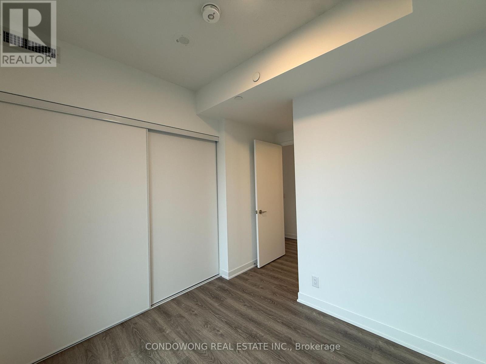 2606 - 180 Front Street E, Toronto, Ontario  M5A 0A9 - Photo 7 - C12874238