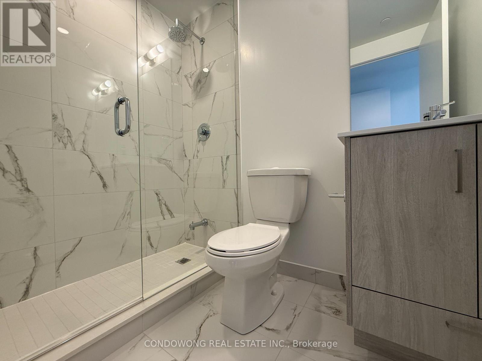 2606 - 180 Front Street E, Toronto, Ontario  M5A 0A9 - Photo 9 - C12874238