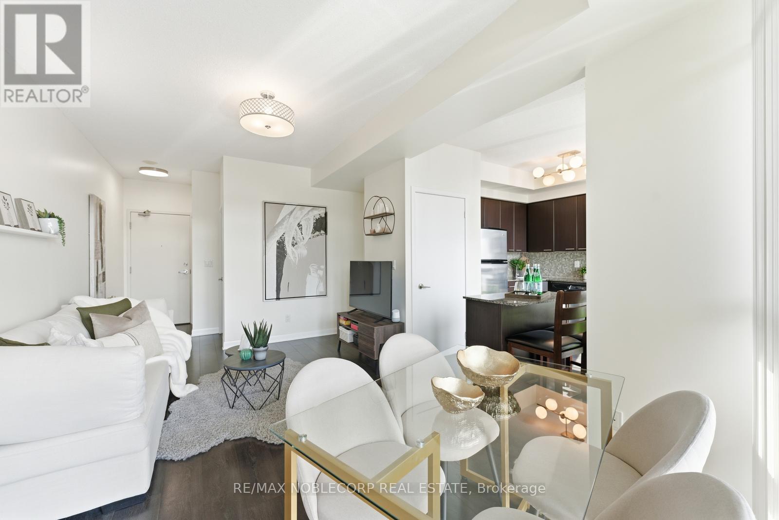 1106 - 15 Bruyeres Mews, Toronto, Ontario  M5V 0A7 - Photo 13 - C12874304