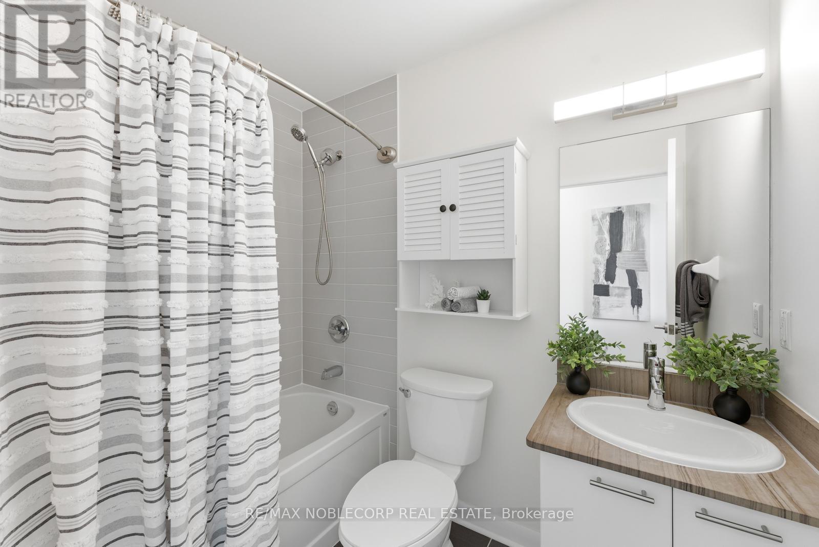 1106 - 15 Bruyeres Mews, Toronto, Ontario  M5V 0A7 - Photo 23 - C12874304