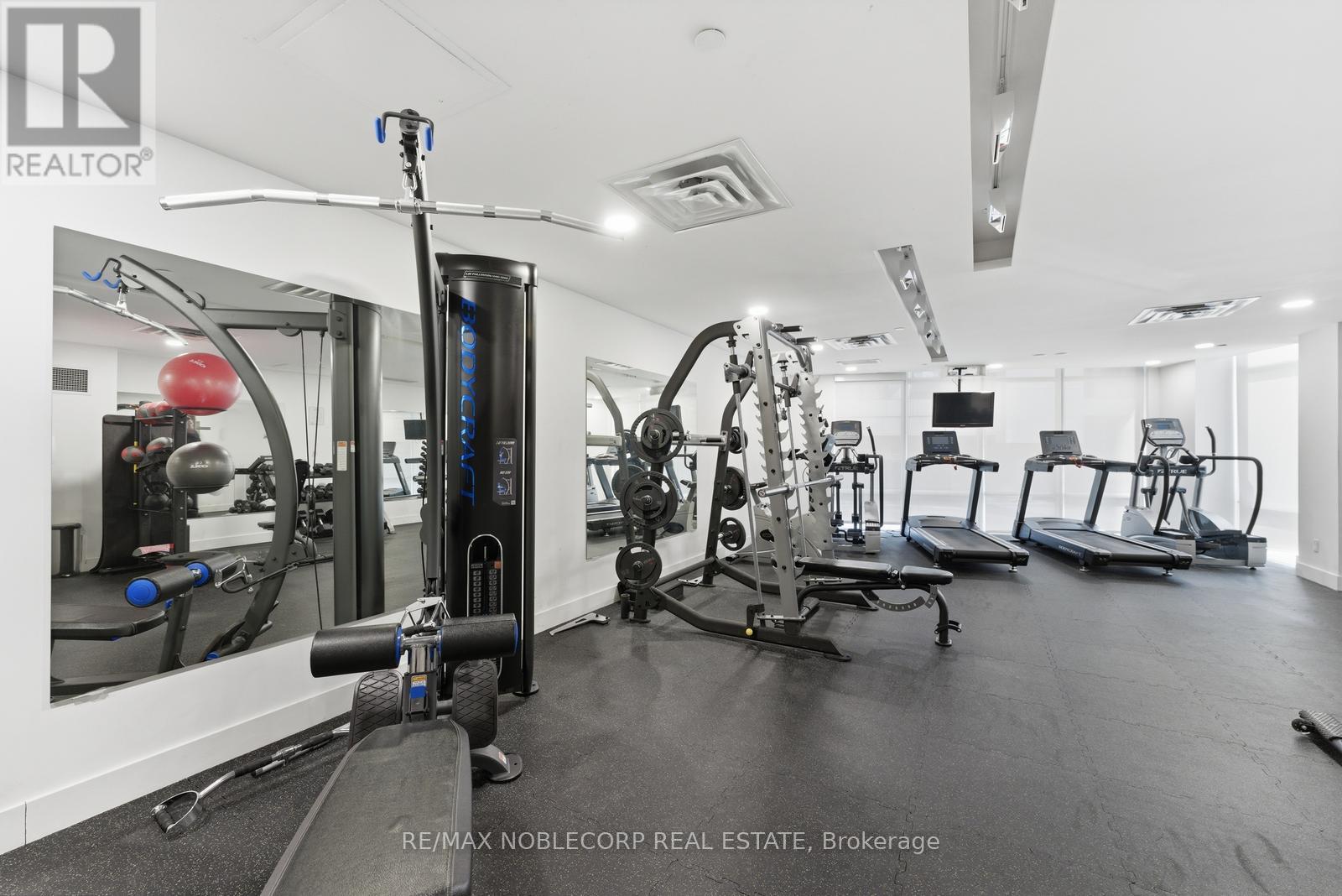 1106 - 15 Bruyeres Mews, Toronto, Ontario  M5V 0A7 - Photo 35 - C12874304