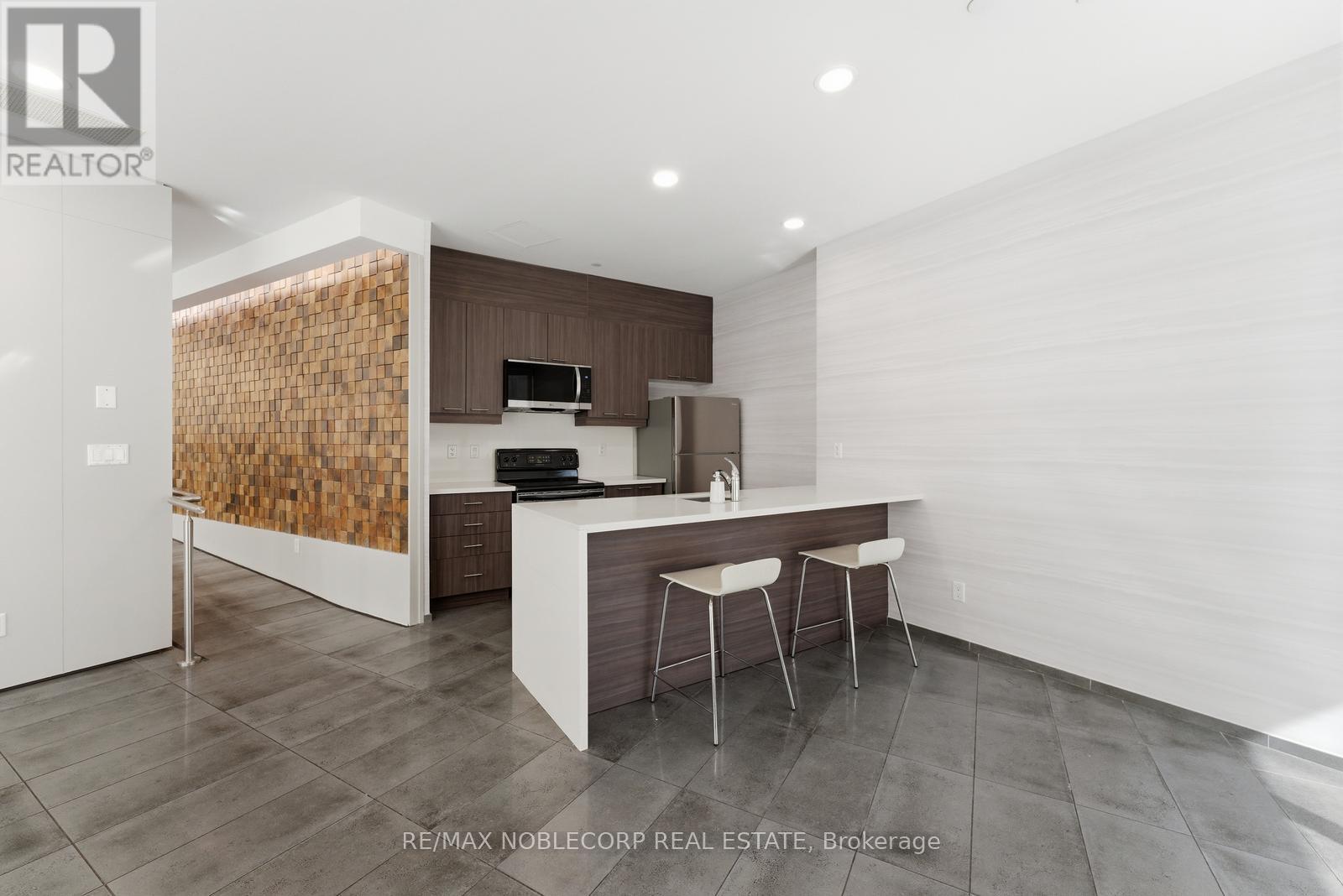 1106 - 15 Bruyeres Mews, Toronto, Ontario  M5V 0A7 - Photo 37 - C12874304