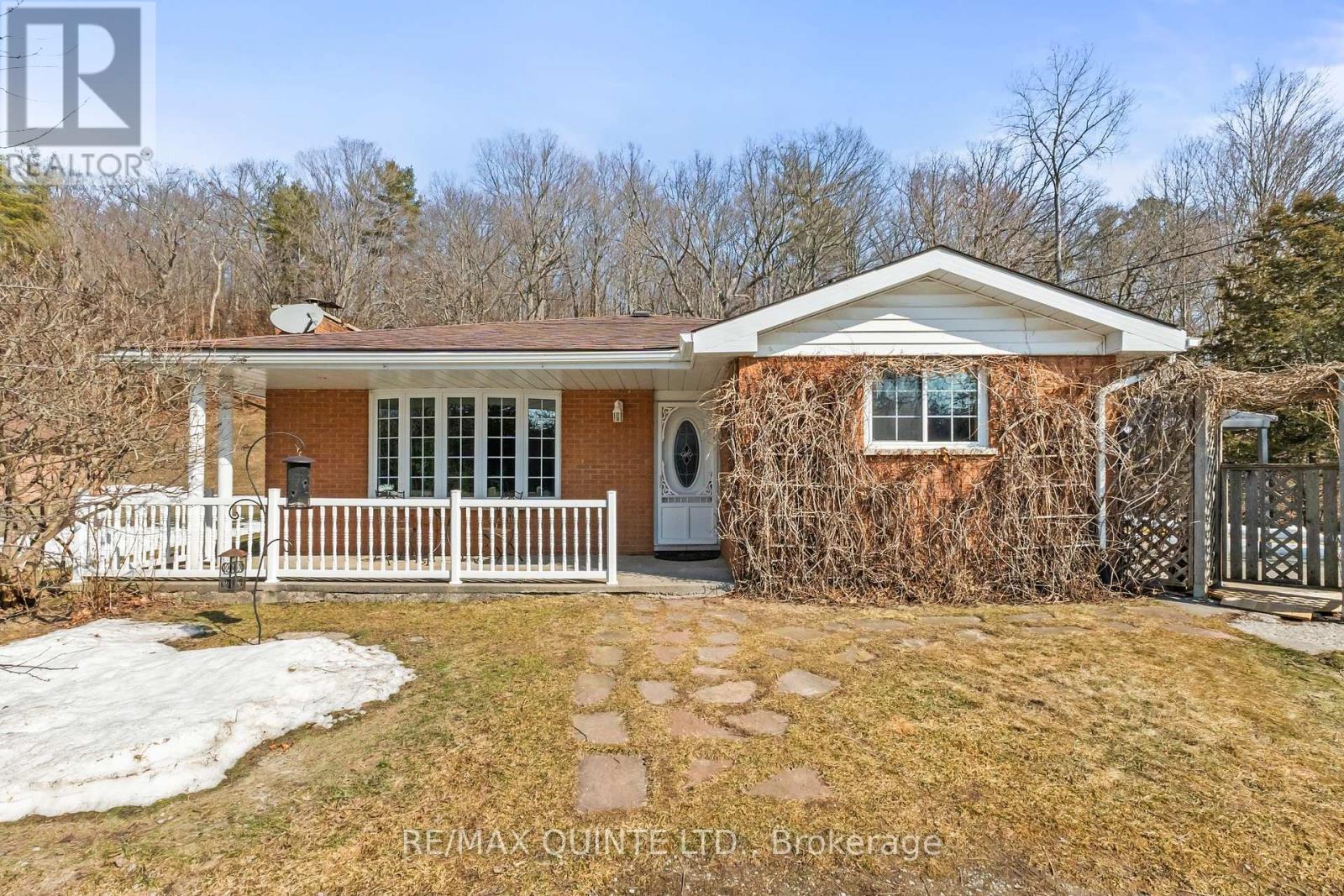 966 Glen Miller Road, Quinte West, Ontario  K8V 0B9 - Photo 2 - X12874336