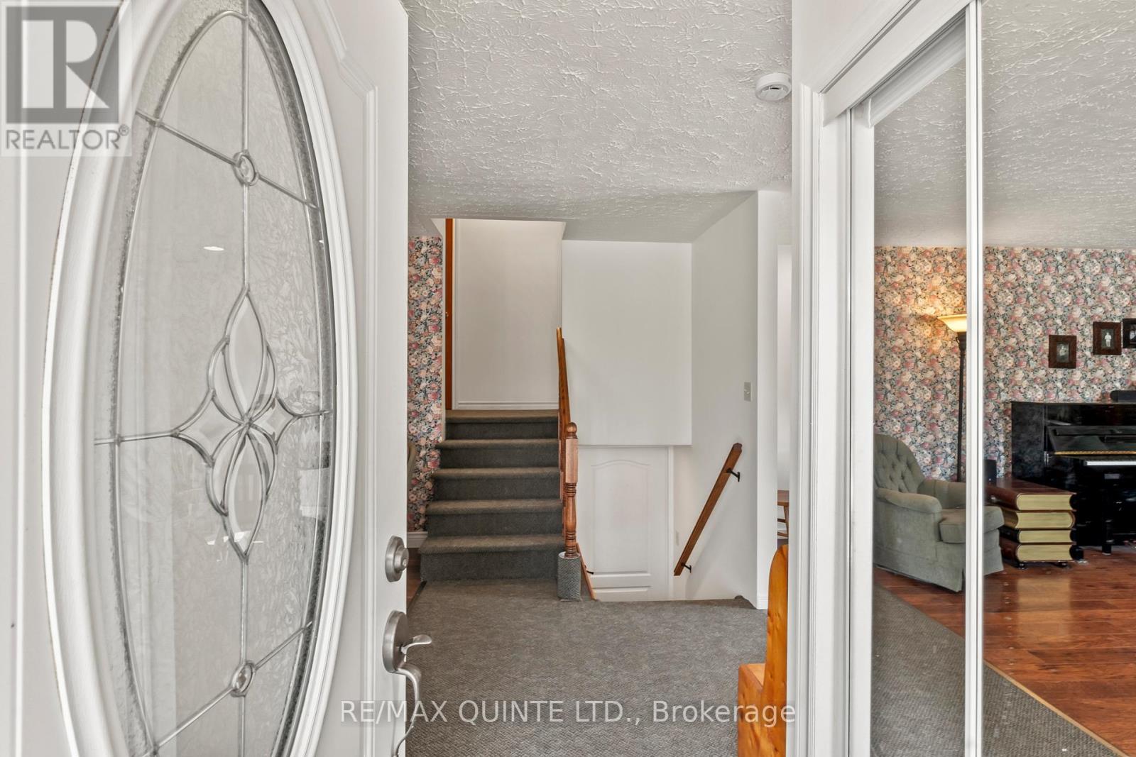 966 Glen Miller Road, Quinte West, Ontario  K8V 0B9 - Photo 5 - X12874336