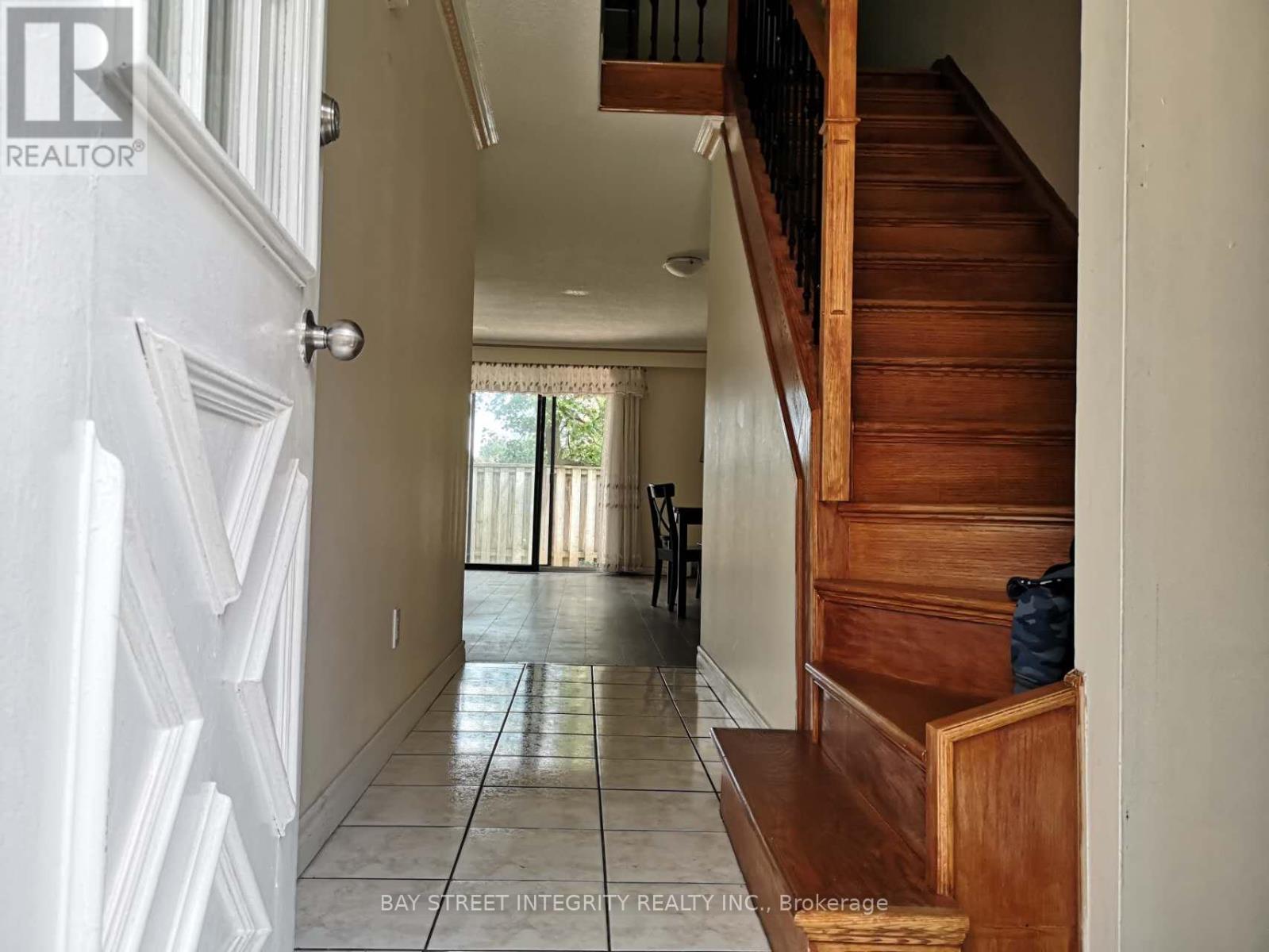 139 - 1131 Sandhurst Circle, Toronto (Agincourt North), Ontario  M1V 1V5 - Photo 2 - E12874220