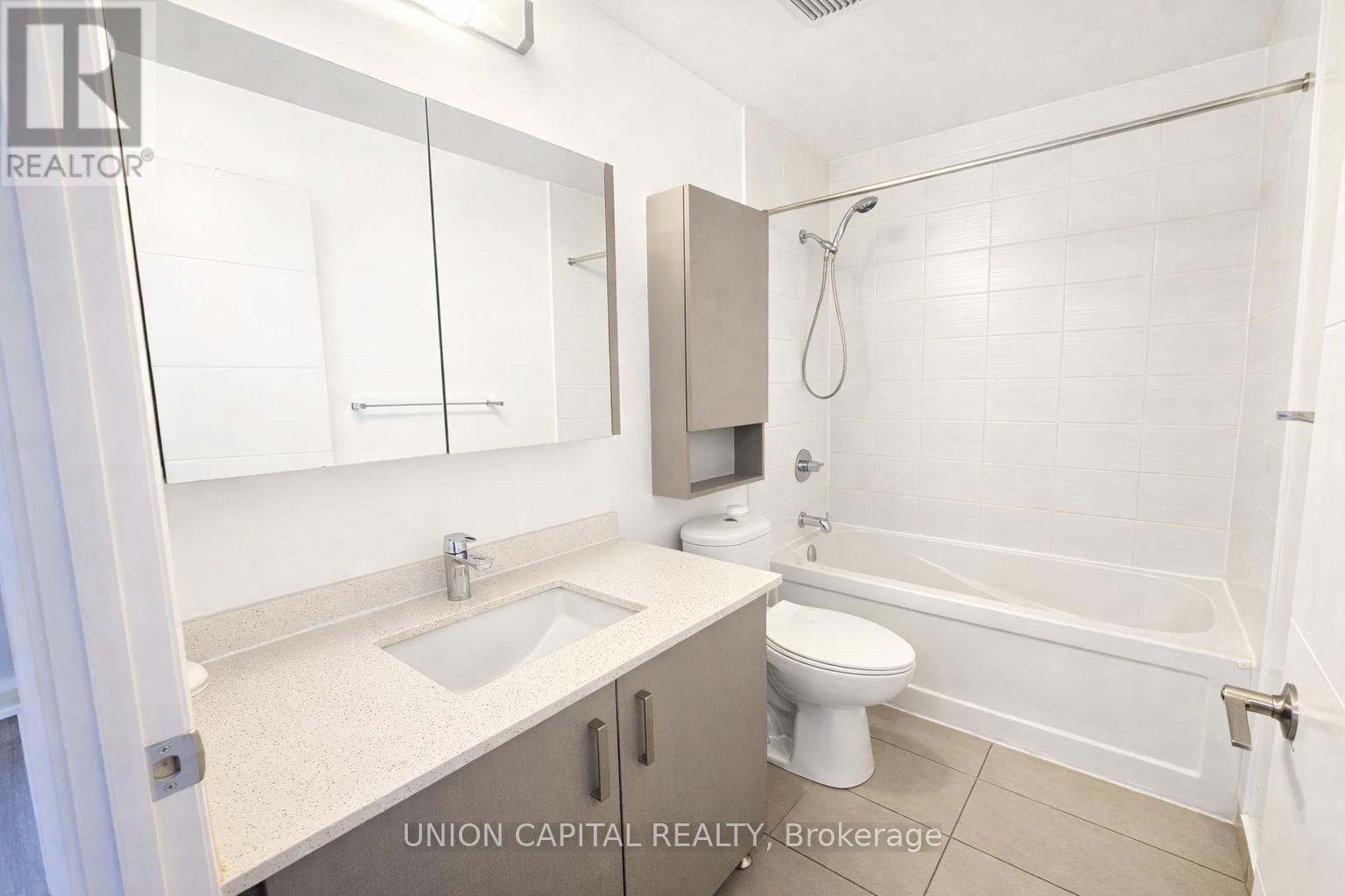 709 - 28 Uptown Drive, Markham, Ontario  L3R 5M8 - Photo 11 - N12874226