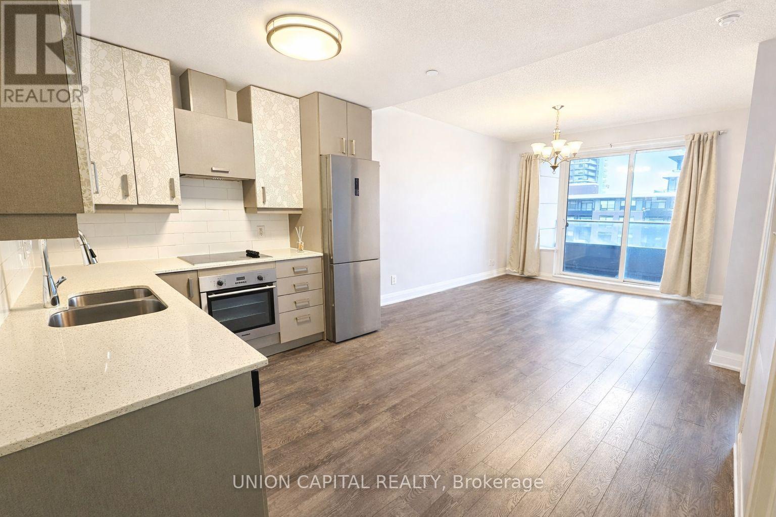 709 - 28 Uptown Drive, Markham, Ontario  L3R 5M8 - Photo 5 - N12874226