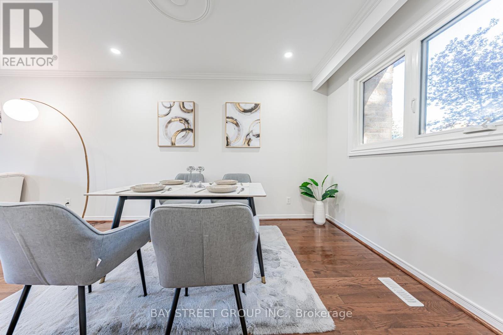 4 Sir Brandiles Place, Markham, Ontario  L3P 2Z5 - Photo 12 - N12874266