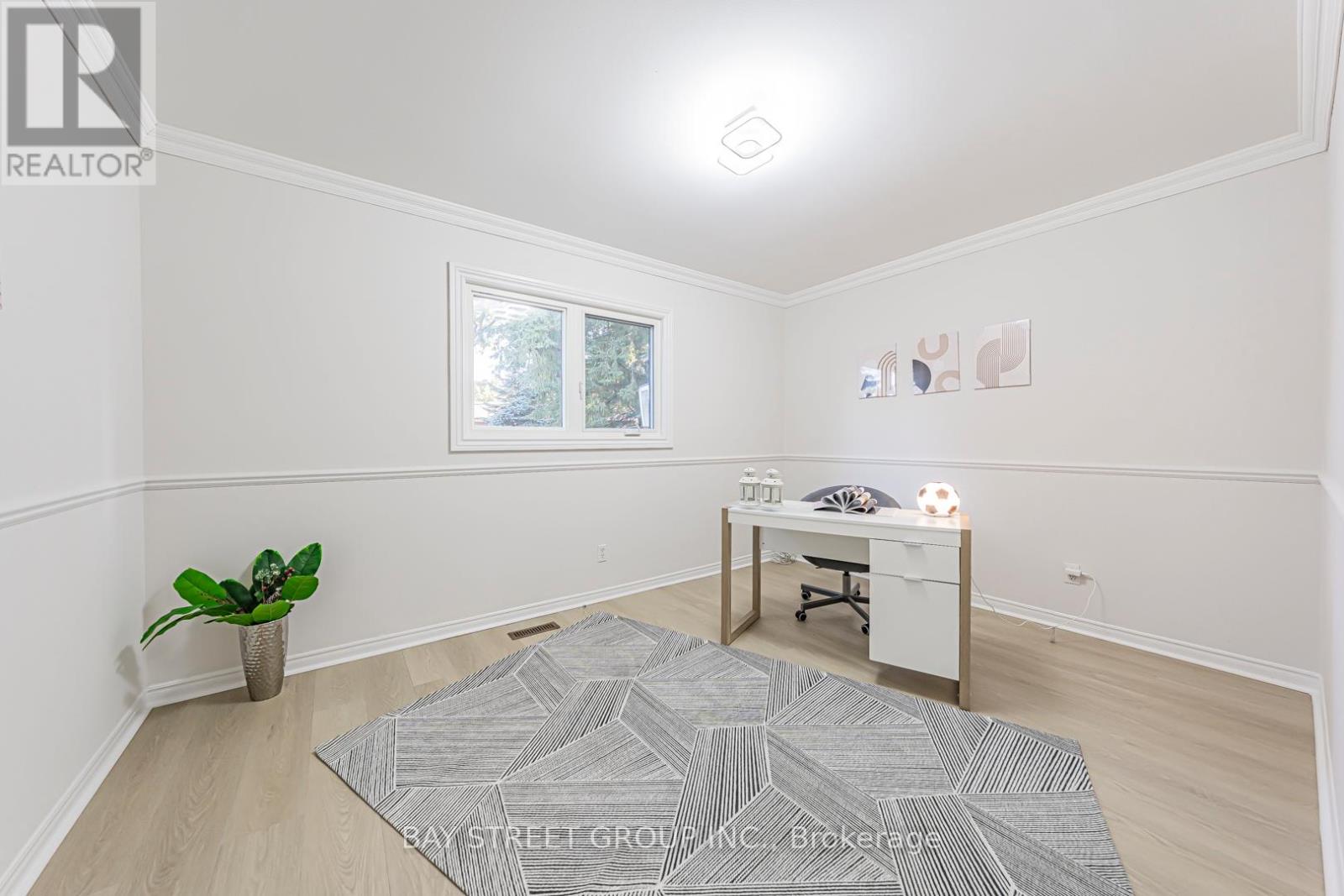 4 Sir Brandiles Place, Markham, Ontario  L3P 2Z5 - Photo 13 - N12874266