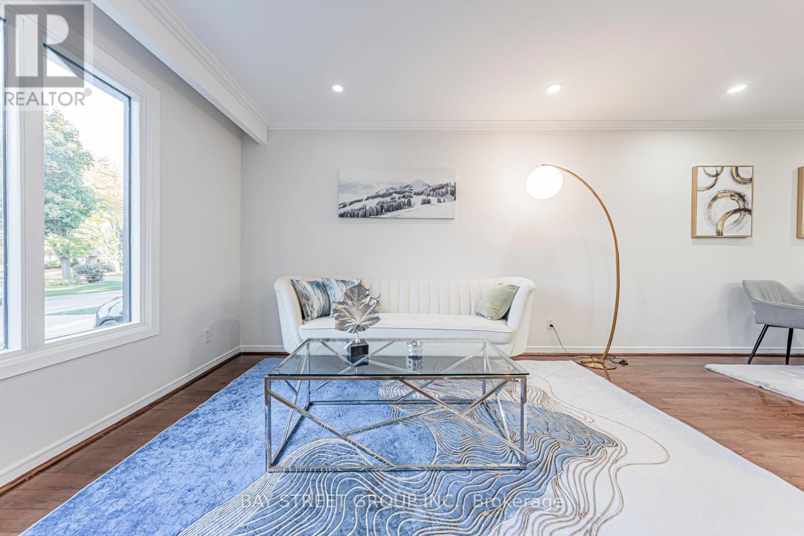 4 Sir Brandiles Place, Markham, Ontario  L3P 2Z5 - Photo 8 - N12874266