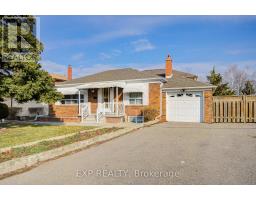 428 MAPLE LEAF DRIVE, Toronto, Ontario