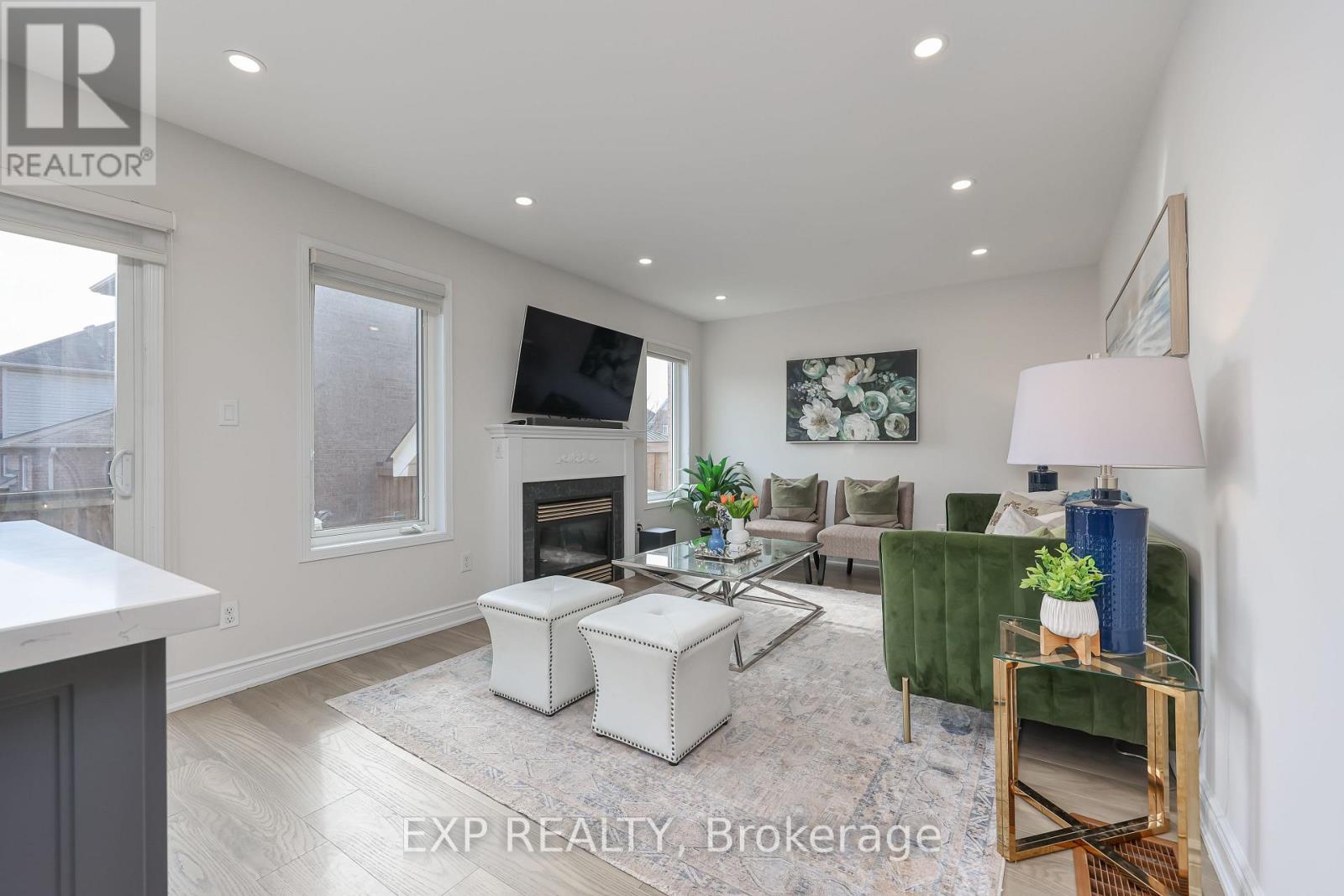 2210 Fairmount Drive, Oakville, Ontario  L6M 5J5 - Photo 10 - W12874244