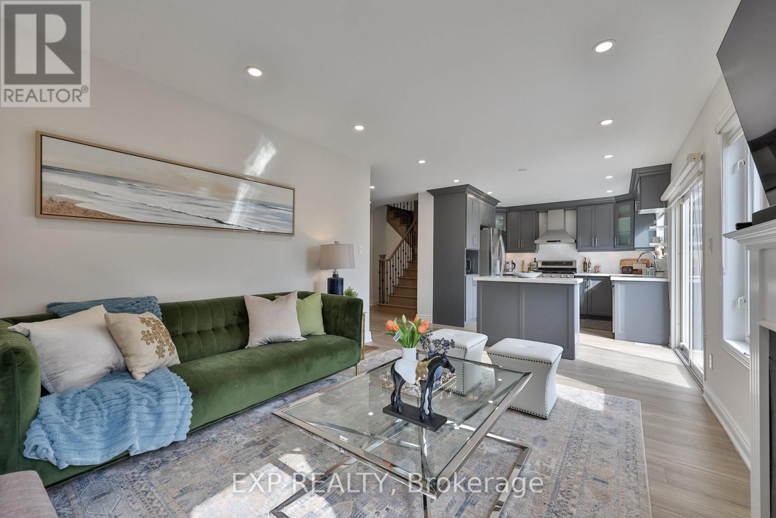 2210 Fairmount Drive, Oakville, Ontario  L6M 5J5 - Photo 13 - W12874244