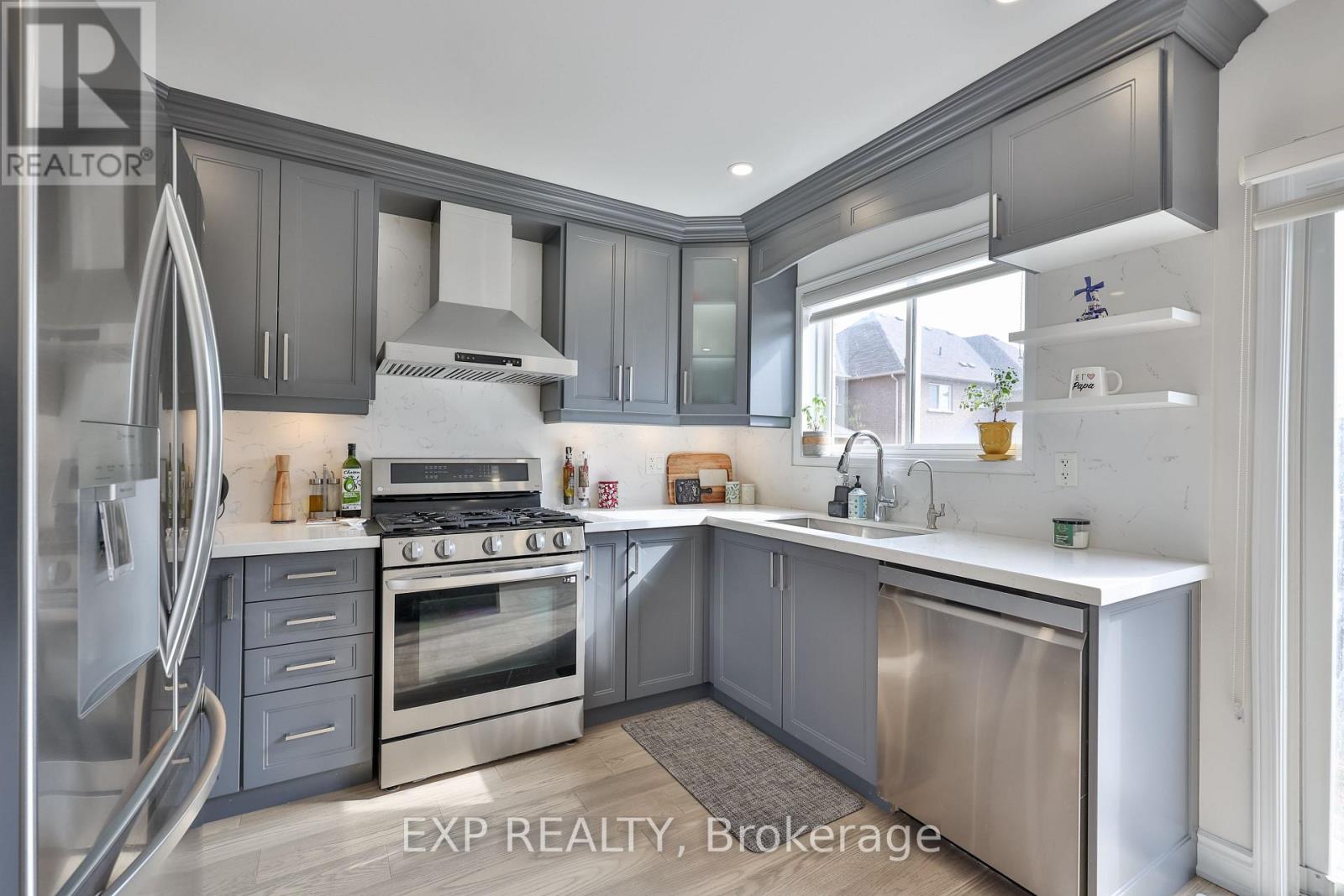 2210 Fairmount Drive, Oakville, Ontario  L6M 5J5 - Photo 18 - W12874244