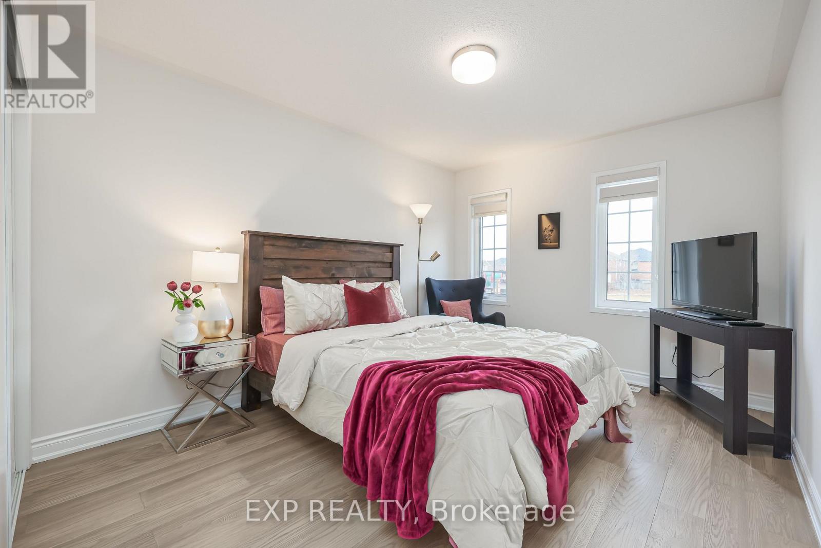 2210 Fairmount Drive, Oakville, Ontario  L6M 5J5 - Photo 30 - W12874244