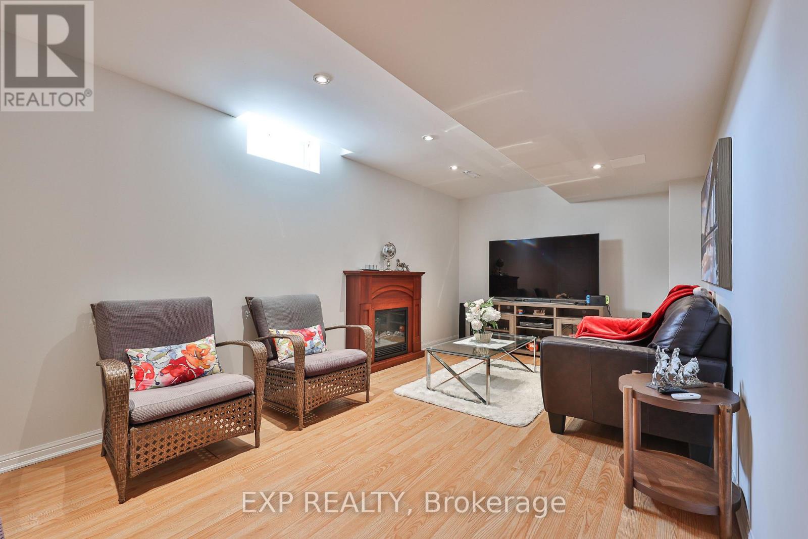 2210 Fairmount Drive, Oakville, Ontario  L6M 5J5 - Photo 41 - W12874244