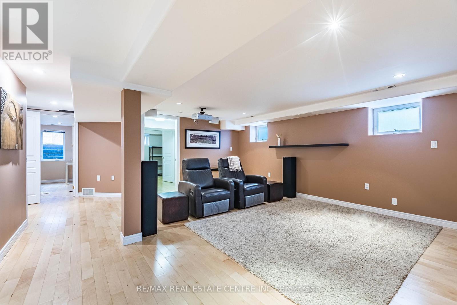 37 Maple Avenue N, Mississauga, Ontario  L5H 2S1 - Photo 20 - W12874264