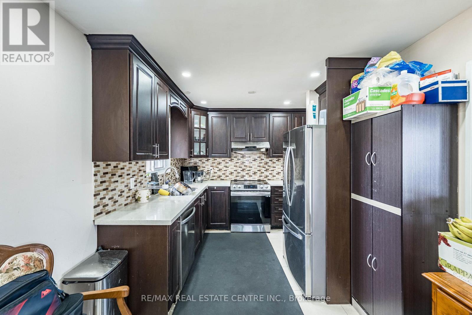 18 Northwood Drive, Brampton, Ontario  L6X 2L2 - Photo 11 - W12874268